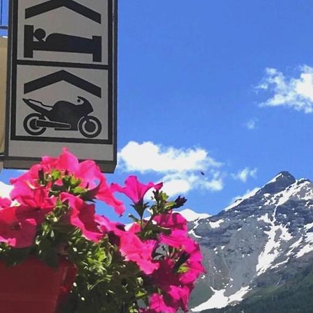 Chambres Avec Garage Motos Lanslebourg-Mont-Cenis Eksteriør bilde