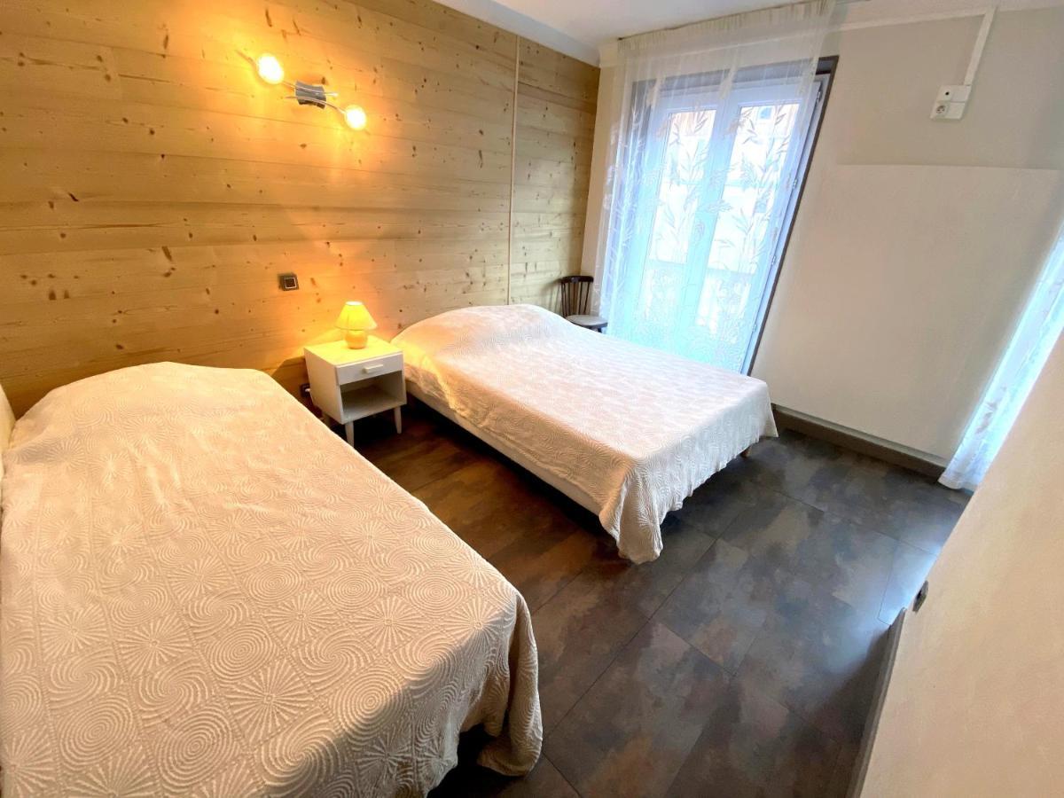Chambres Avec Garage Motos Lanslebourg-Mont-Cenis Eksteriør bilde